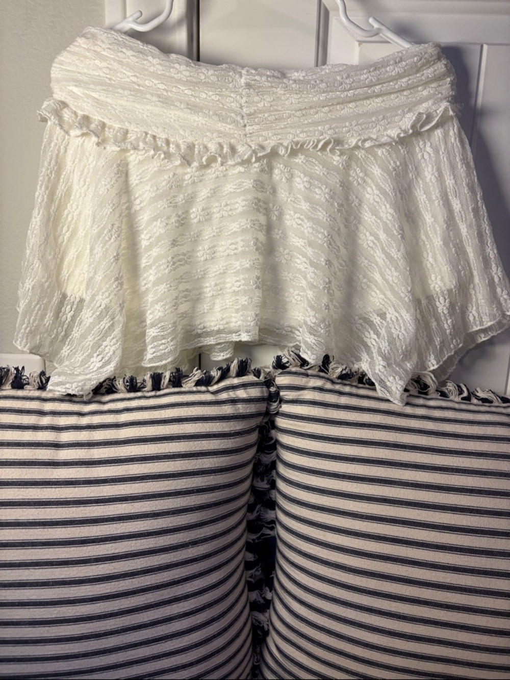 Derek Heart White Lace Mini Skirt